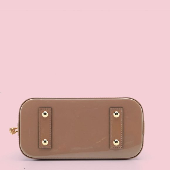 LIKE NEW - Louis Vuitton Monogram Vernis Alma BB - Picture 6 of 13